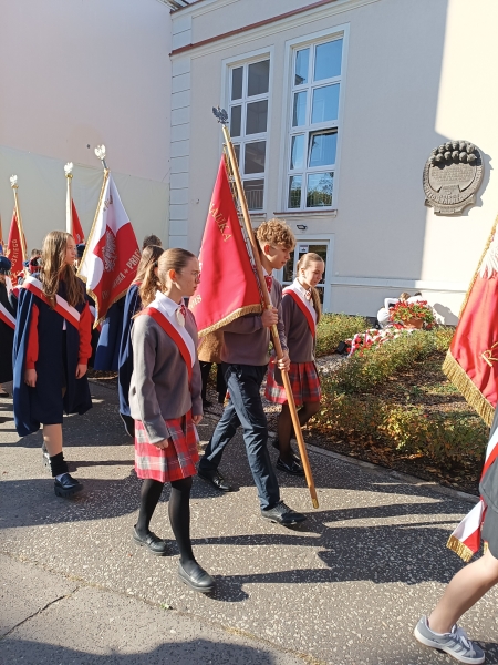 Ku czci Nauczycieli Tajnego Nauczania. 