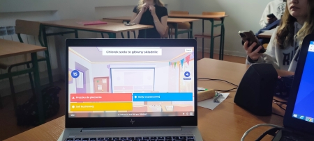 Kahoot i chemia razem, czyli nauka i zabawa w parze