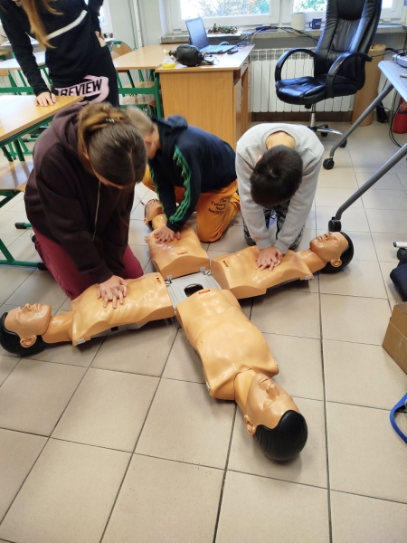 Pierwsza pomoc na zajęciach edukacji zdrowotnej