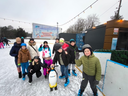 Klasy 4-8 na łyżwach 