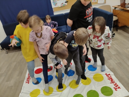 Wspólne zabawy na świetlicy 